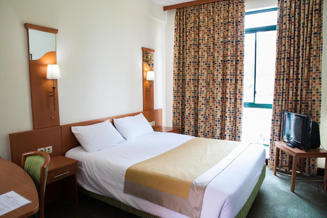 Gorillas City Centre Hotel Kigali Exteriör bild