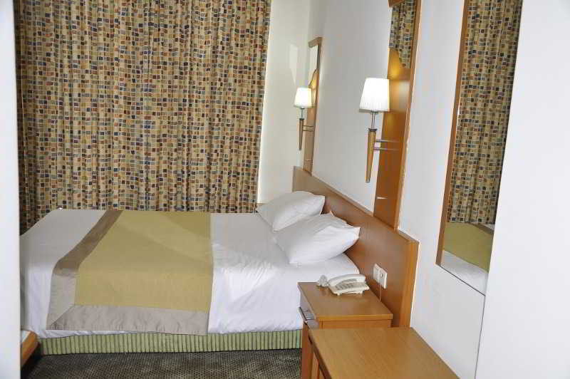 Gorillas City Centre Hotel Kigali Exteriör bild