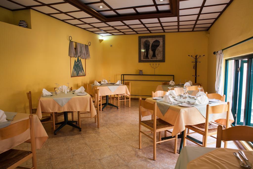 Gorillas City Centre Hotel Kigali Exteriör bild
