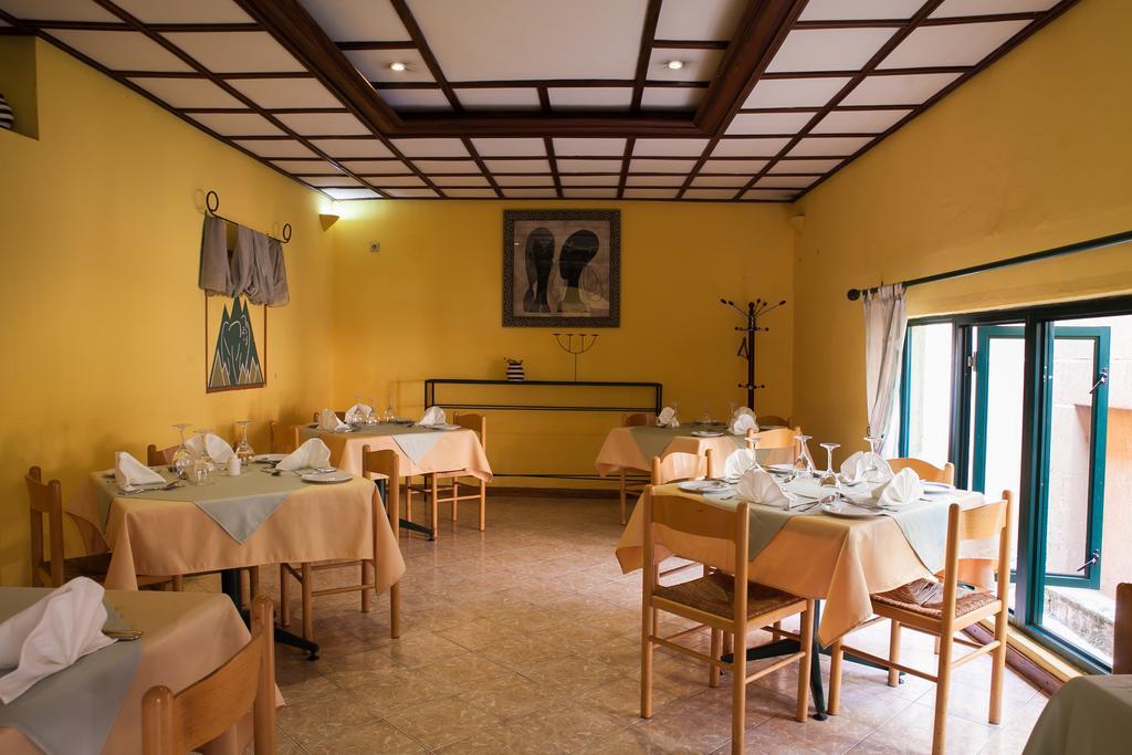 Gorillas City Centre Hotel Kigali Exteriör bild